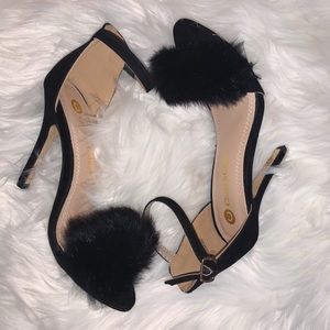 Black fur heels from Lulu’s ✨